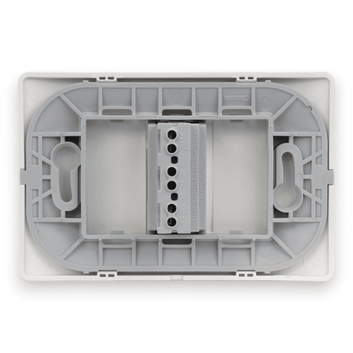Enchufe Embutido Simple 2p+t 10a Blanco Armado - Btcino