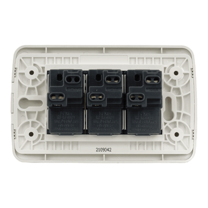 Interruptor Embutido triple 9/32 10a blanco / Plata Armado - Lexo