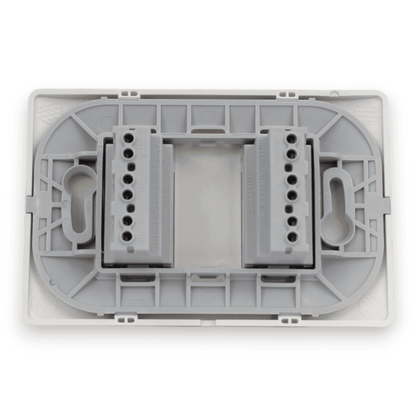 Enchufe Embutido Doble 2p+t 10/16a Blanco Armado Luzica - Bticino