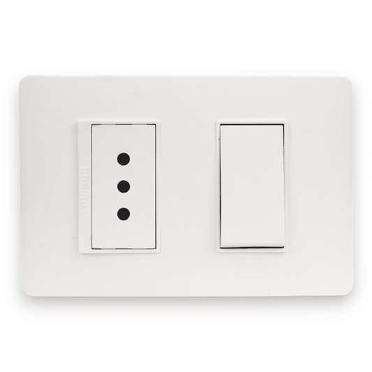 Enchufe Embutido Simple 10a + interruptor 9/12 Blanco Armado Luzica - Bticino